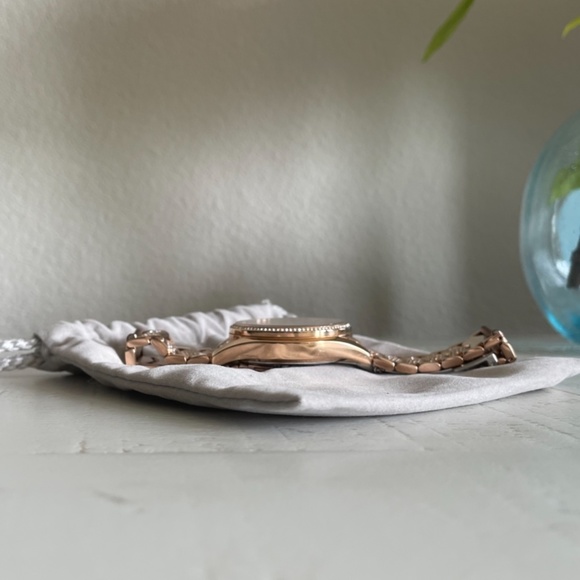 Michael Kors MK 6730 Women’s Chronograph Whitney Rose Gold-Tone Watch - Picture 5 of 16